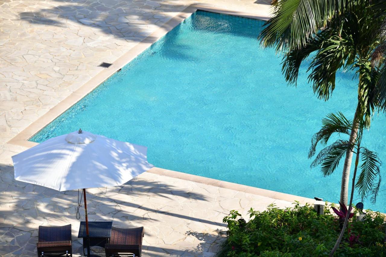 Hotel Robertson Harbor Miyakojima  ภายนอก รูปภาพ